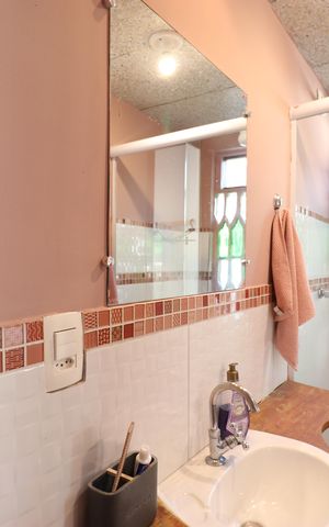 Casa à venda com 417m², 5 quartos e 2 vagasBanheiro