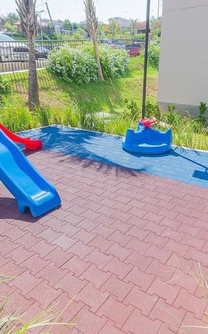 Apartamento à venda com 42m², 2 quartos e 1 vaga Apartamento à venda com 42m², 2 quartos e 1 vagaÁrea comum - Playground