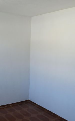 Casa para alugar com 80m², 2 quartos e 2 vagasQuarto 1