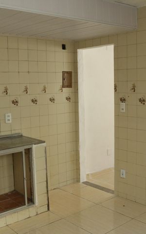 Casa para alugar com 80m², 2 quartos e 2 vagasCozinha