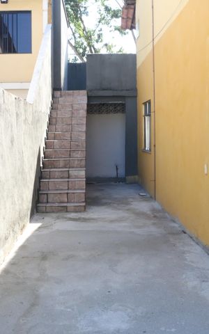 Casa para alugar com 80m², 2 quartos e 2 vagasÁrea Externa