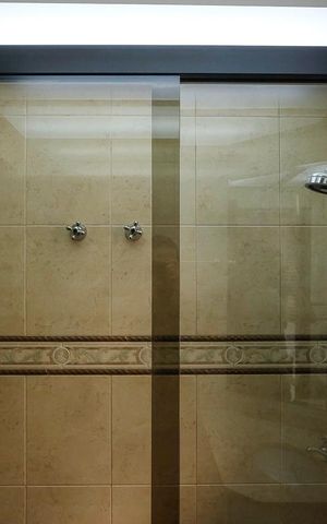 Apartamento à venda com 87m², 3 quartos e 2 vagasBanheiro da suíte