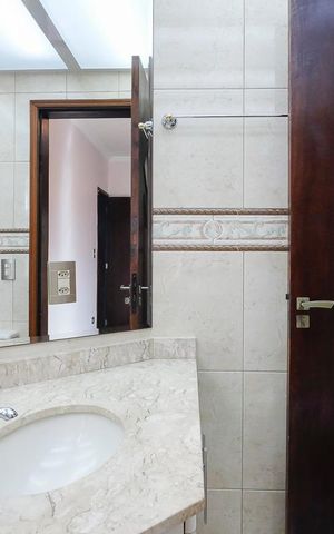 Apartamento à venda com 87m², 3 quartos e 2 vagasBanheiro da suíte