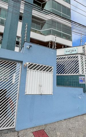 Apartamento à venda com 87m², 3 quartos e 2 vagasFachada + plaquinha