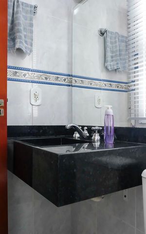 Apartamento à venda com 87m², 3 quartos e 2 vagasBanheiro 