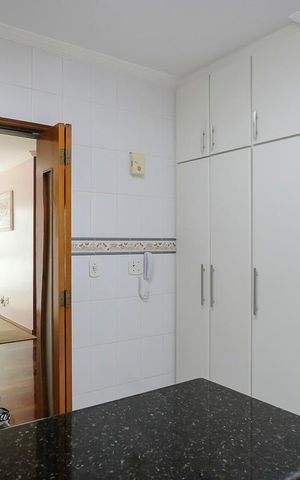 Apartamento à venda com 87m², 3 quartos e 2 vagasCozinha