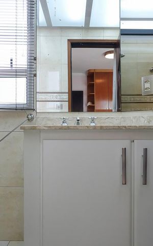 Apartamento à venda com 87m², 3 quartos e 2 vagasBanheiro da suíte