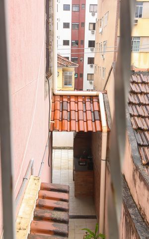 Casa à venda com 324m², 4 quartos e 1 vaga Casa à venda com 324m², 4 quartos e 1 vagaVista do Quarto 3 - 2º Pavimento