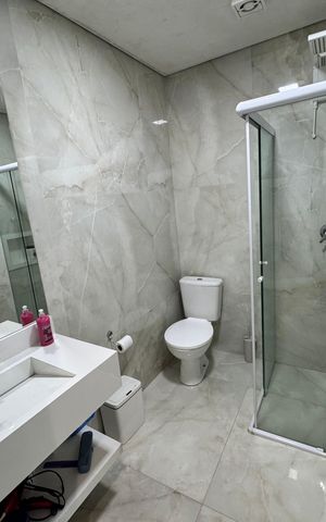 Casa à venda com 118m², 2 quartos e 2 vagas Casa à venda com 118m², 2 quartos e 2 vagasBanheiro