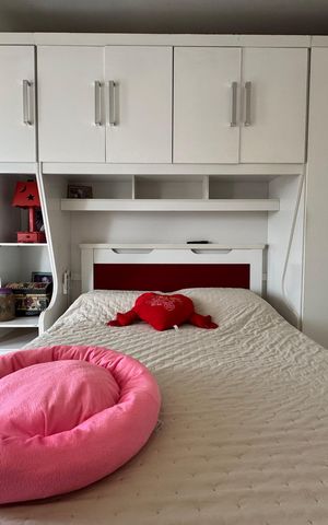 Casa à venda com 118m², 2 quartos e 2 vagas Casa à venda com 118m², 2 quartos e 2 vagasSuíte