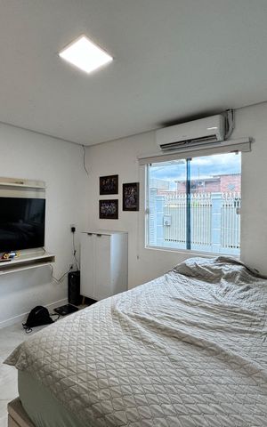 Casa à venda com 118m², 2 quartos e 2 vagas Casa à venda com 118m², 2 quartos e 2 vagasQuarto