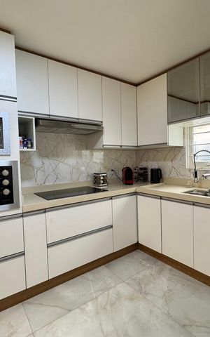 Casa à venda com 118m², 2 quartos e 2 vagas Casa à venda com 118m², 2 quartos e 2 vagasCozinha