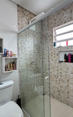 Casa à venda com 118m², 2 quartos e 2 vagas Casa à venda com 118m², 2 quartos e 2 vagasBanheiro da Suíte