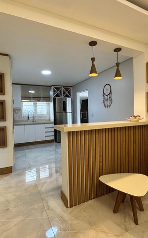 Casa à venda com 118m², 2 quartos e 2 vagas Casa à venda com 118m², 2 quartos e 2 vagasSala