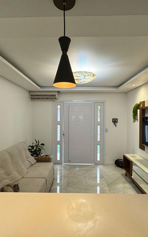 Casa à venda com 118m², 2 quartos e 2 vagas Casa à venda com 118m², 2 quartos e 2 vagasSala