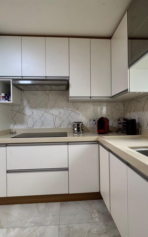 Casa à venda com 118m², 2 quartos e 2 vagas Casa à venda com 118m², 2 quartos e 2 vagasCozinha