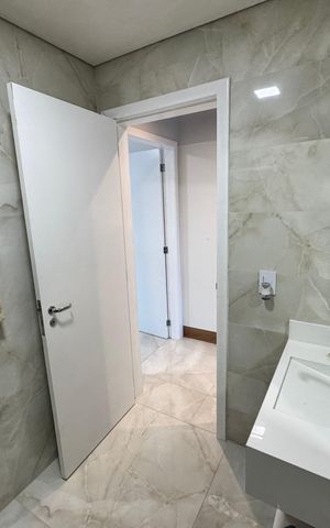 Casa à venda com 118m², 2 quartos e 2 vagas Casa à venda com 118m², 2 quartos e 2 vagasBanheiro