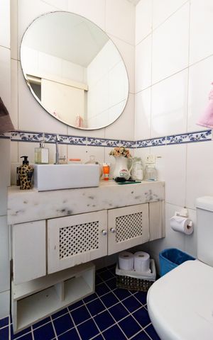 Apartamento à venda com 200m², 3 quartos e sem vaga Apartamento à venda com 200m², 3 quartos e sem vagaBanheiro social