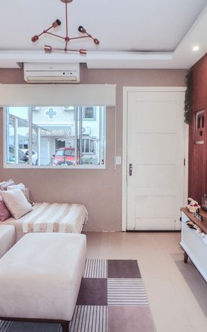 Casa de condomínio à venda com 88m², 2 quartos e 1 vaga Casa de condomínio à venda com 88m², 2 quartos e 1 vagaSala