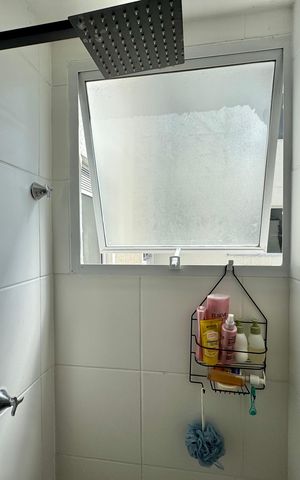 Apartamento à venda com 43m², 2 quartos e 1 vaga Apartamento à venda com 43m², 2 quartos e 1 vagaBanheiro Social