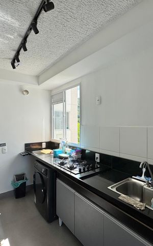 Apartamento à venda com 43m², 2 quartos e 1 vaga Apartamento à venda com 43m², 2 quartos e 1 vagaCozinha e Área de Serviço