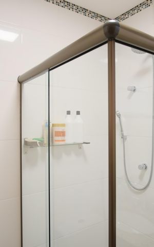 Casa à venda com 171m², 3 quartos e 2 vagasBanheiro da Suíte