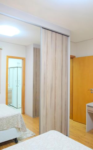 Casa à venda com 171m², 3 quartos e 2 vagasSuíte