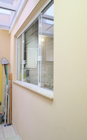 Casa à venda com 171m², 3 quartos e 2 vagasÁrea de Serviço