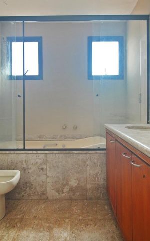 Apartamento à venda com 260m², 4 quartos e 4 vagas