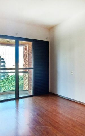 Apartamento à venda com 260m², 4 quartos e 4 vagas