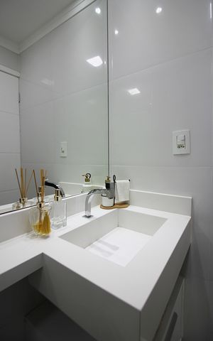 Apartamento à venda com 56m², 2 quartos e 1 vagaBanheiro Social
