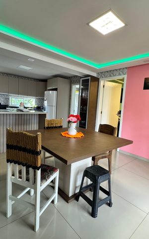 Casa à venda com 150m², 4 quartos e 1 vaga Casa à venda com 150m², 4 quartos e 1 vagaCozinha