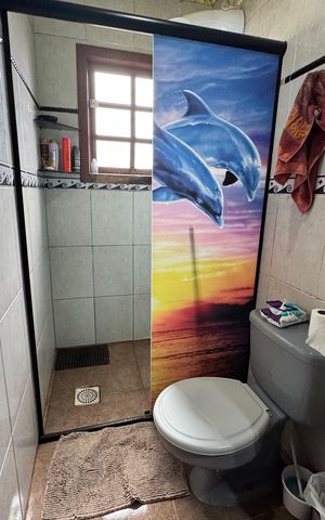 Casa à venda com 150m², 4 quartos e 1 vaga Casa à venda com 150m², 4 quartos e 1 vagaBanheiro