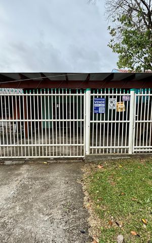 Casa à venda com 150m², 4 quartos e 1 vaga Casa à venda com 150m², 4 quartos e 1 vagaPlaquinha fachada