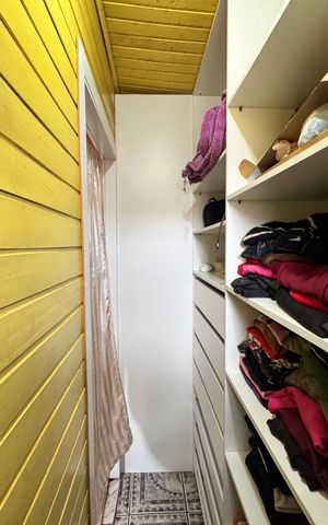 Casa à venda com 150m², 4 quartos e 1 vaga Casa à venda com 150m², 4 quartos e 1 vagaQuarto 1