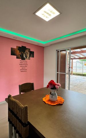 Casa à venda com 150m², 4 quartos e 1 vaga Casa à venda com 150m², 4 quartos e 1 vagaCozinha
