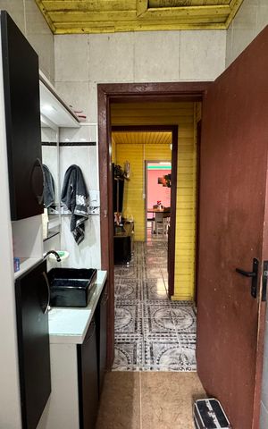 Casa à venda com 150m², 4 quartos e 1 vaga Casa à venda com 150m², 4 quartos e 1 vagaBanheiro