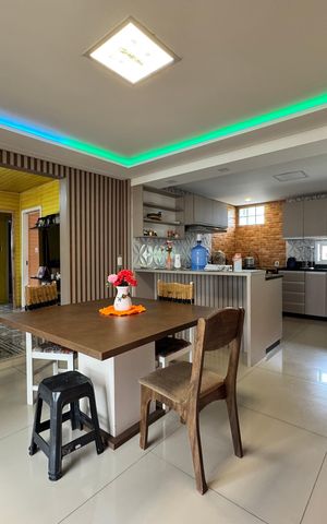 Casa à venda com 150m², 4 quartos e 1 vaga Casa à venda com 150m², 4 quartos e 1 vagaCozinha