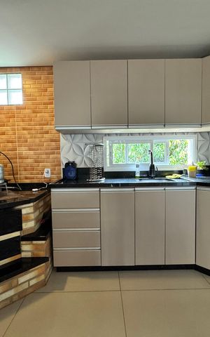 Casa à venda com 150m², 4 quartos e 1 vaga Casa à venda com 150m², 4 quartos e 1 vagaCozinha