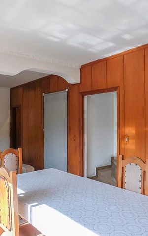 Casa à venda com 280m², 5 quartos e 3 vagasSala