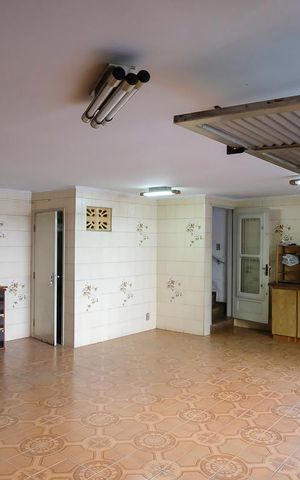 Casa à venda com 280m², 5 quartos e 3 vagasGaragem