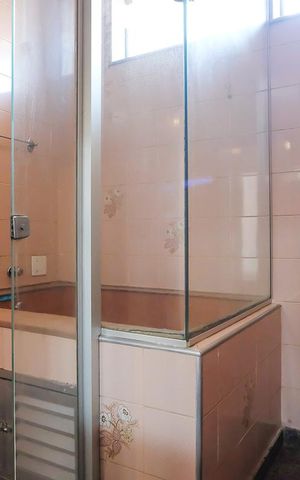 Casa à venda com 280m², 5 quartos e 3 vagasBanheiro