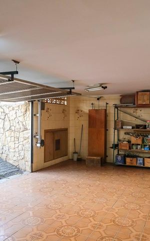 Casa à venda com 280m², 5 quartos e 3 vagasGaragem