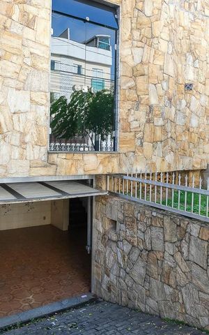 Casa à venda com 280m², 5 quartos e 3 vagasGaragem