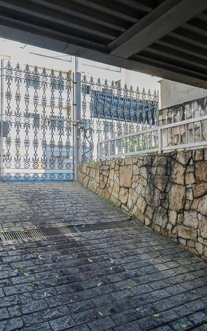 Casa à venda com 280m², 5 quartos e 3 vagasGaragem