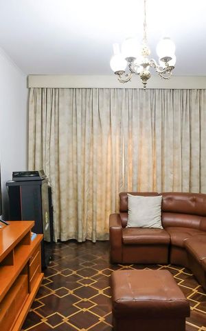 Casa à venda com 453m², 4 quartos e 3 vagasSala 1