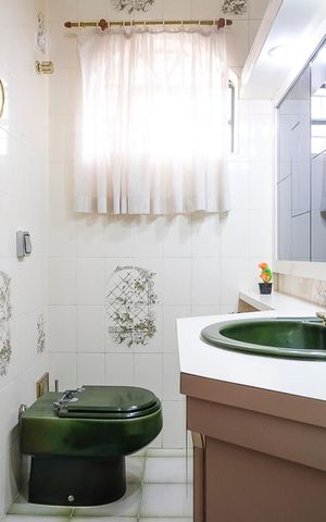 Casa à venda com 453m², 4 quartos e 3 vagasLavabo