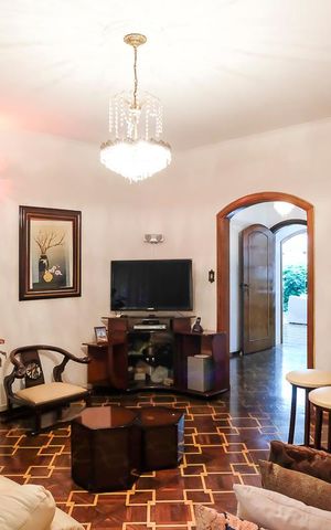 Casa à venda com 453m², 4 quartos e 3 vagasSala 2