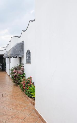 Casa à venda com 453m², 4 quartos e 3 vagasCorredor