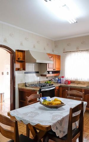Casa à venda com 453m², 4 quartos e 3 vagasCozinha